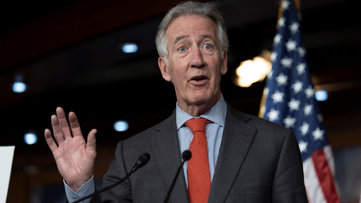 Richard Neal Says He Supports the Striking Stop & Shop Workers